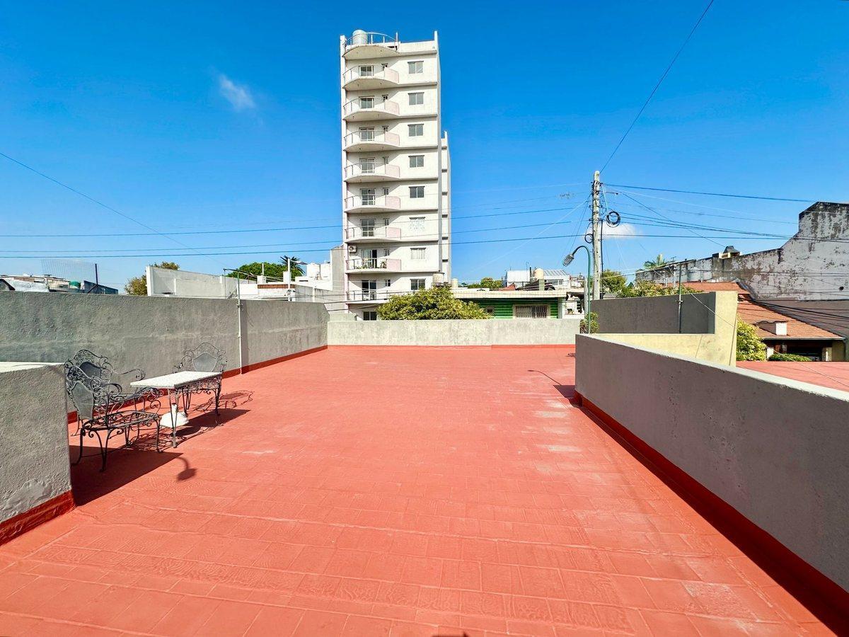 Foto de VENTA CASA 4 AMB PIÑEYRO AVELL COCHERA TERRAZA, imagen 1