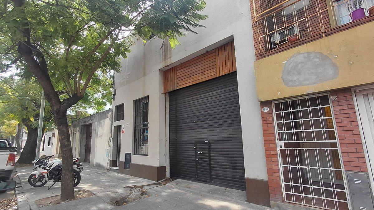 Foto de DEPOSITO GALPON LOCAL 305 MT VENTA PQUE CHACABUCO, imagen 3