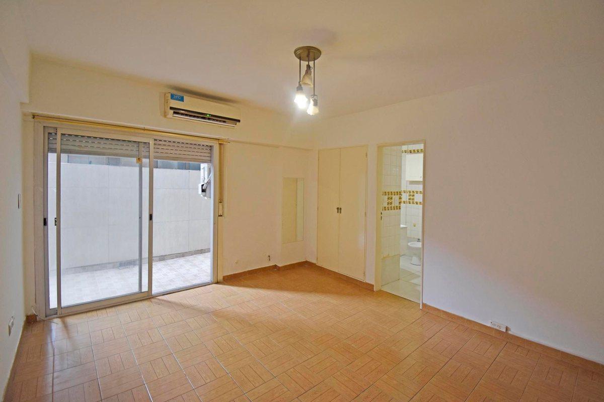 Foto de MONOAMBIENTE EN VENTA EN CABALLITO CON PATIO, imagen 1