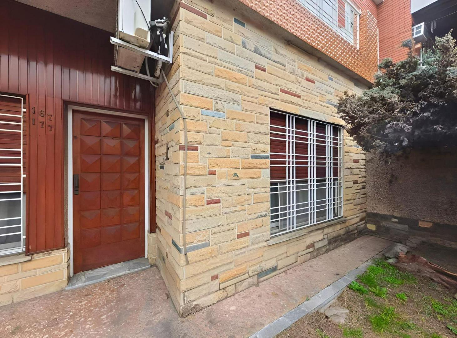 Foto de VENTA Casa 3 amb lote 350m2 parque garaje V. Tesei, imagen 2