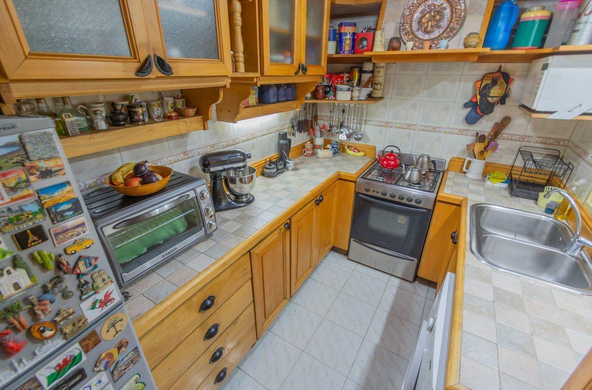 Foto de VENTA- PH -TERRAZA-BALCON- 5 AMBIENTES- PERMUTA, imagen 4