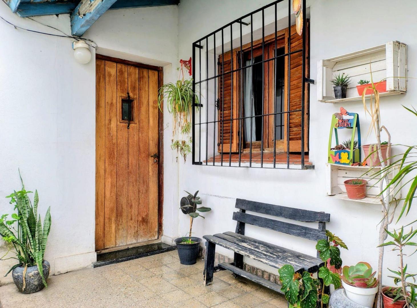 Foto de VENTA CASA 3 AMBIENTES A REFACCIONAR HURLINGHAM, imagen 2