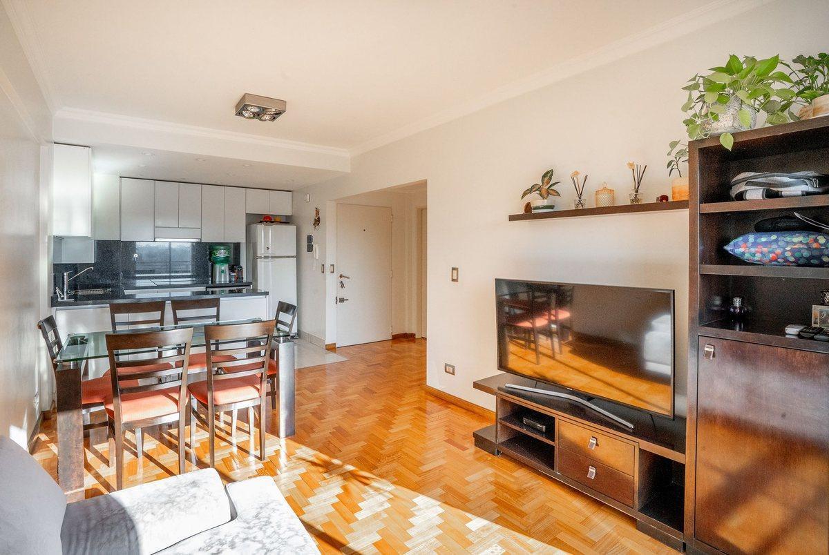 Foto de VENTA EXCELENTE 3 AMBIENTES CON COCHERA Y BALCÓN, imagen 4