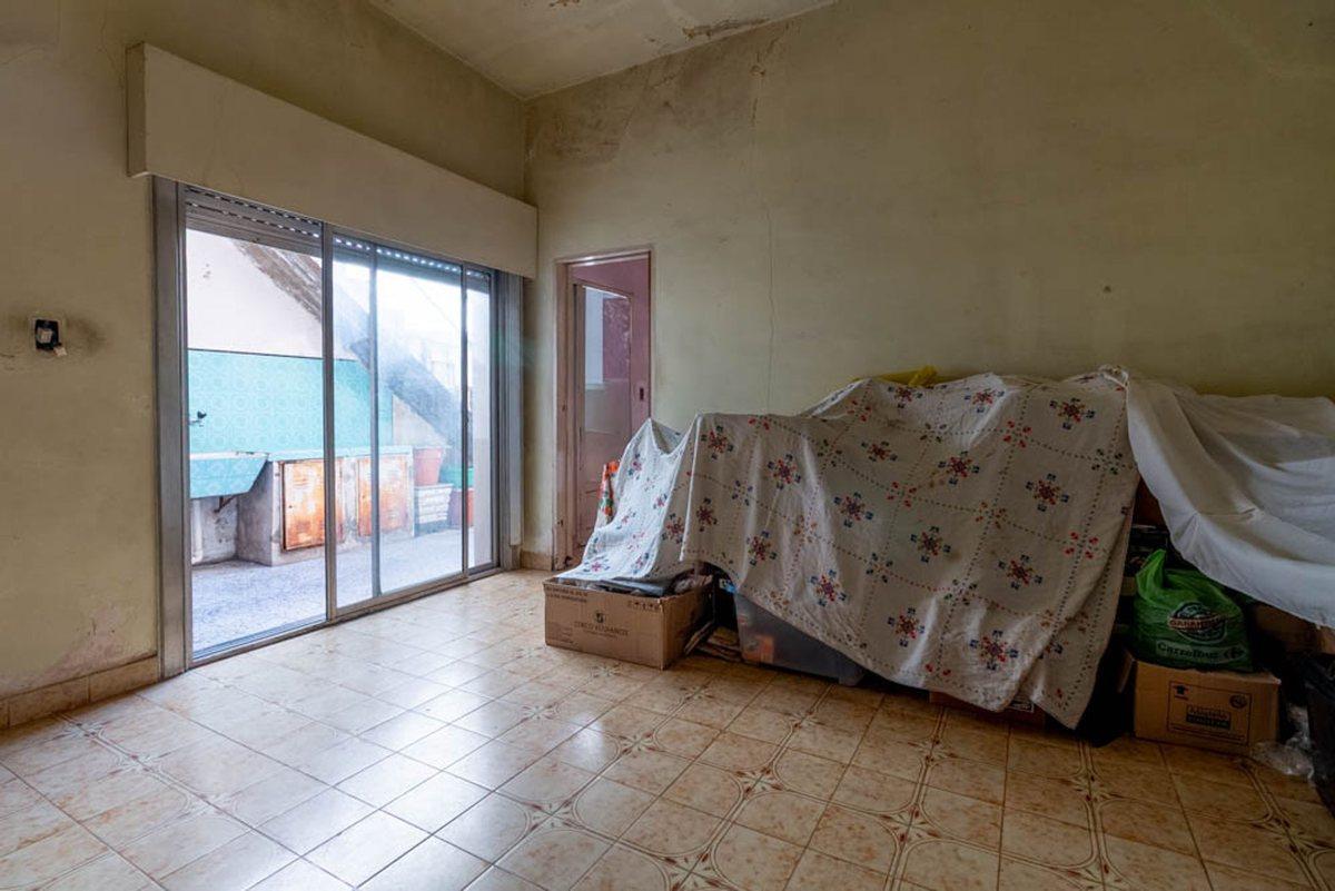 Foto de VENTA- CASA LOTE PROPIO- 4 AMBIE- PARQUE PATRICIOS, imagen 5
