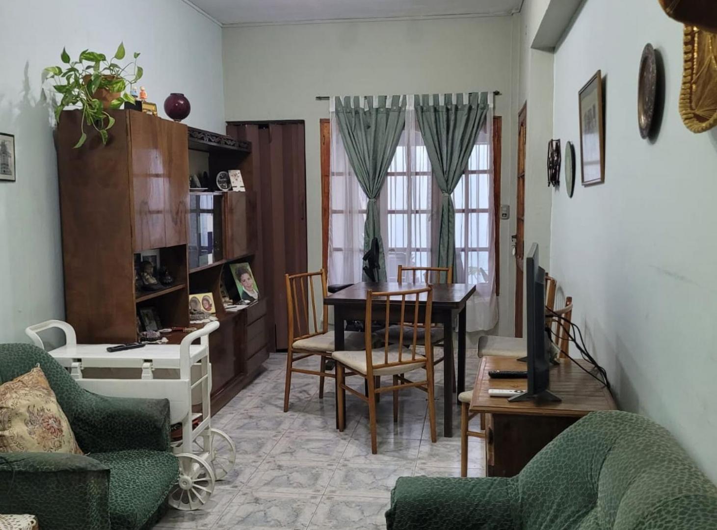 Foto de VENTA PH 3 AMB + ESCRITORIO - MONTE CASTRO SIN EXP, imagen 1