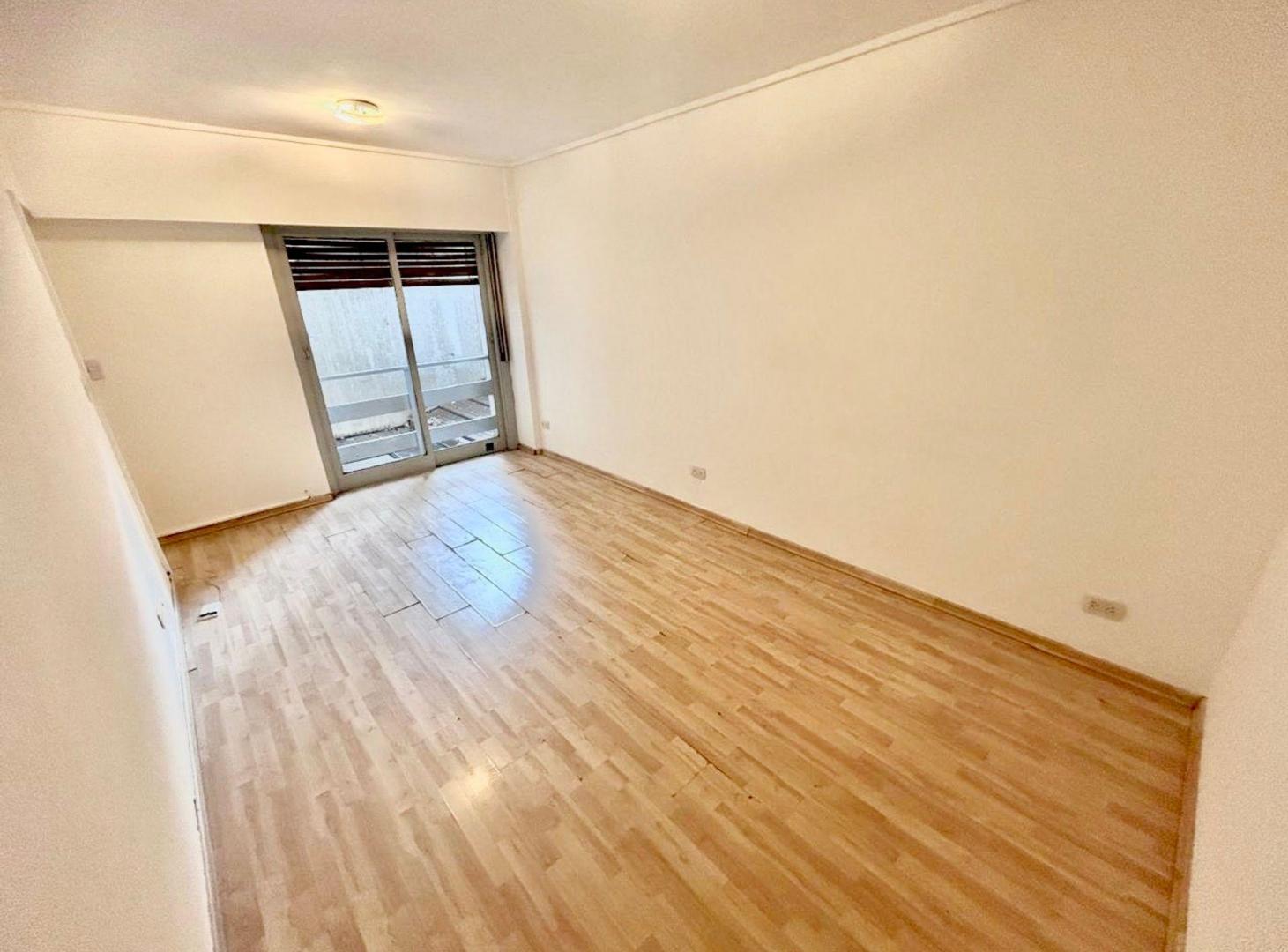 Foto de ALQUILER Dpto 3 amb - patio - baulera - Palermo, imagen 2