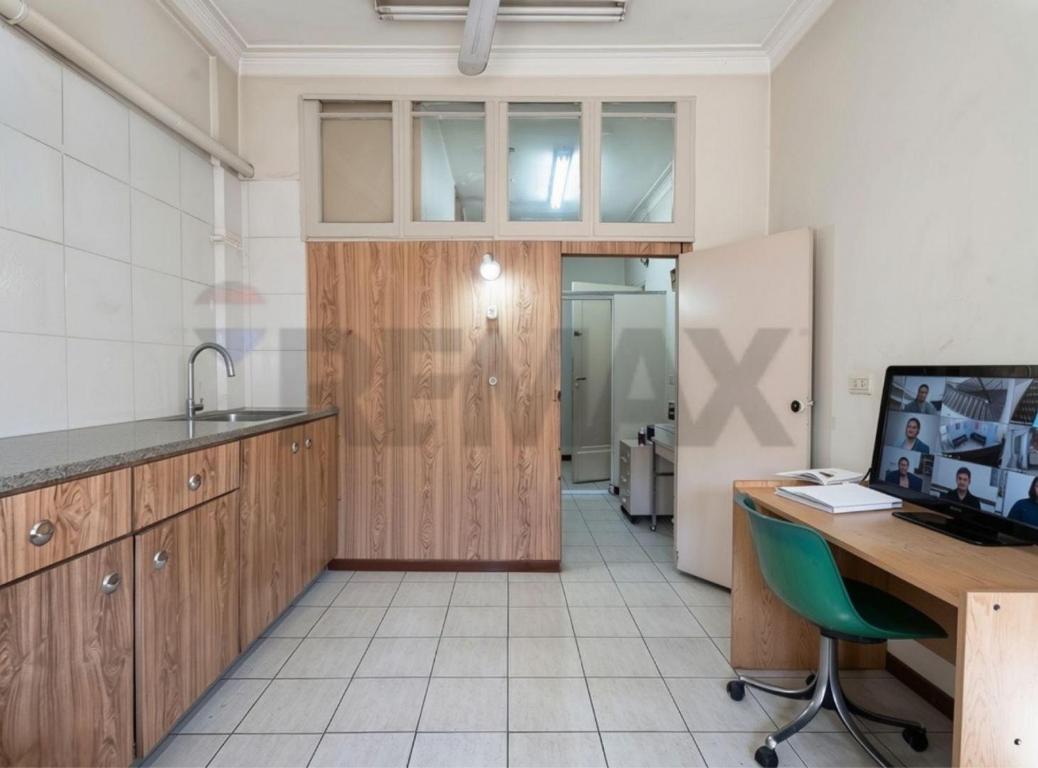Foto de VENTA- PISO -LANUS -APTO PROFESIONAL Y RESIDENCIAL, imagen 3