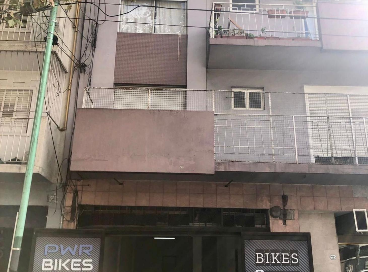 Foto de Venta local 120m2-J.B.Justo y Aguirre-zona Outles, imagen 3