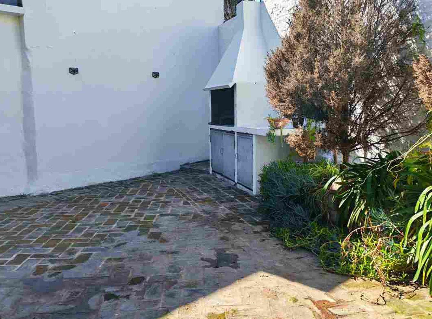Foto de VENTA-CASA-3 AMBIENTES-PARTIO-TERRAZA-APTO CREDITO, imagen 5