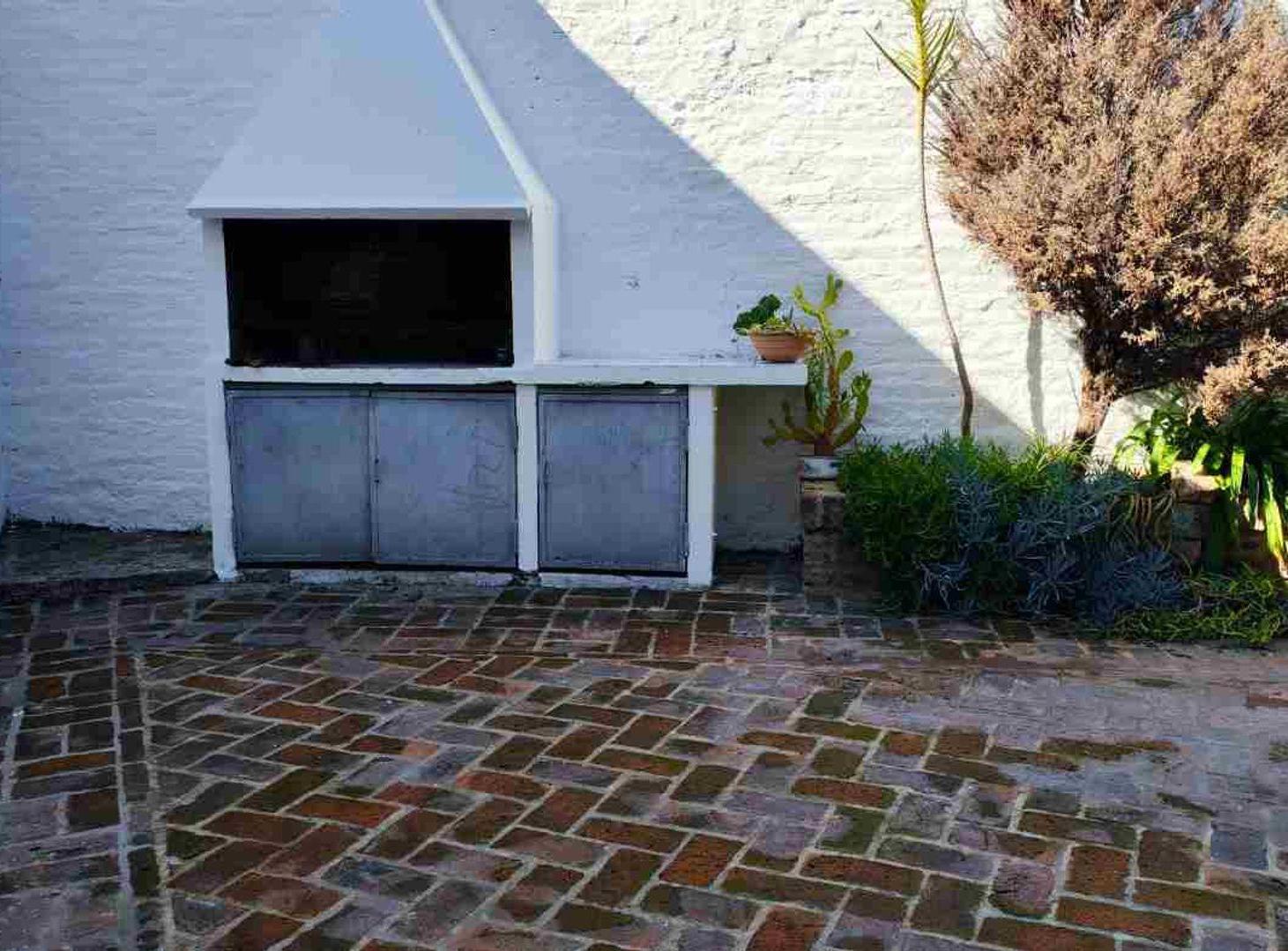 Foto de VENTA-CASA-3 AMBIENTES-PARTIO-TERRAZA-APTO CREDITO, imagen 2