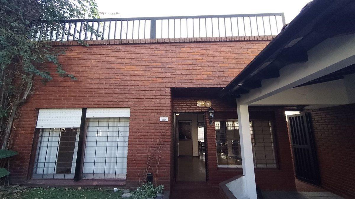 Foto de Casa 3 amb venta Wilde cochera patio quincho tza, imagen 1