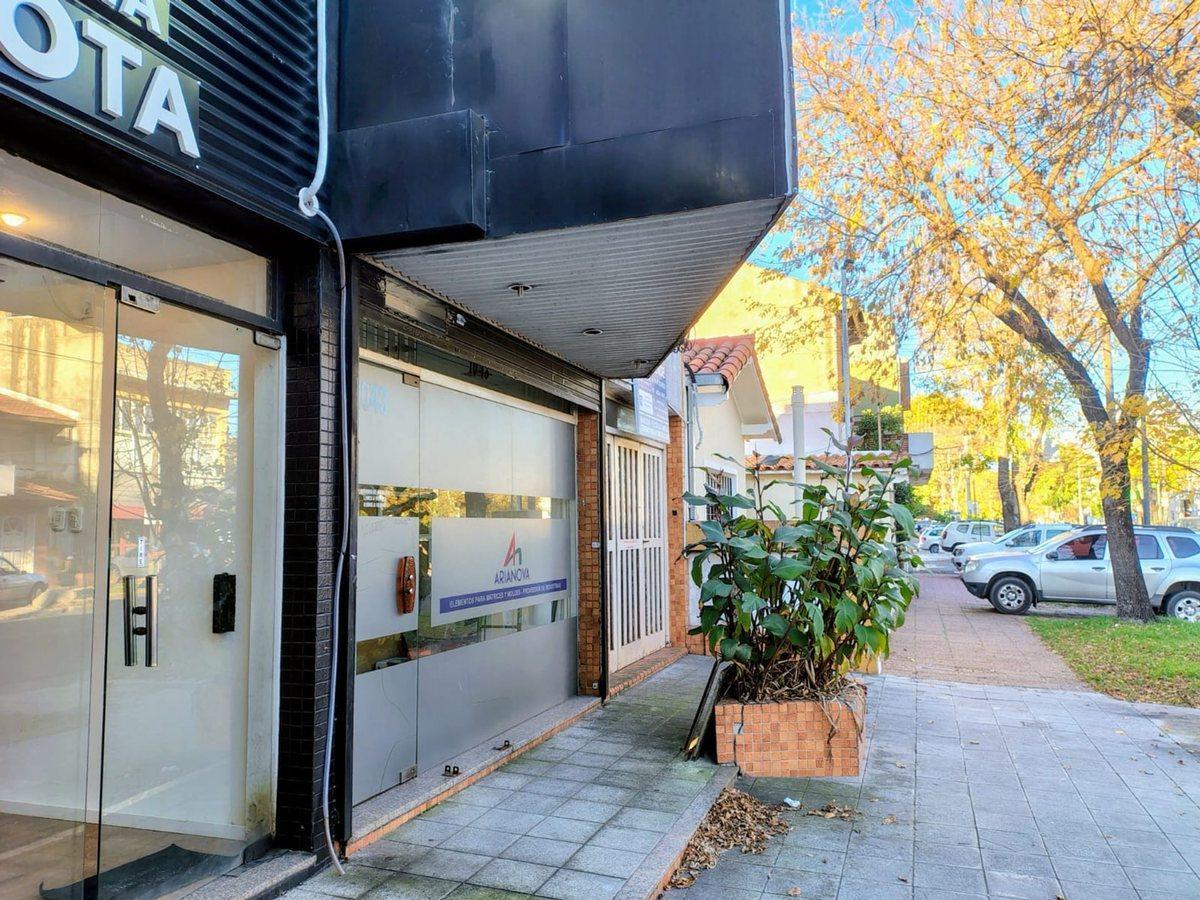 Foto de Venta terreno 482m con 2 locales c renta Banfield, imagen 4