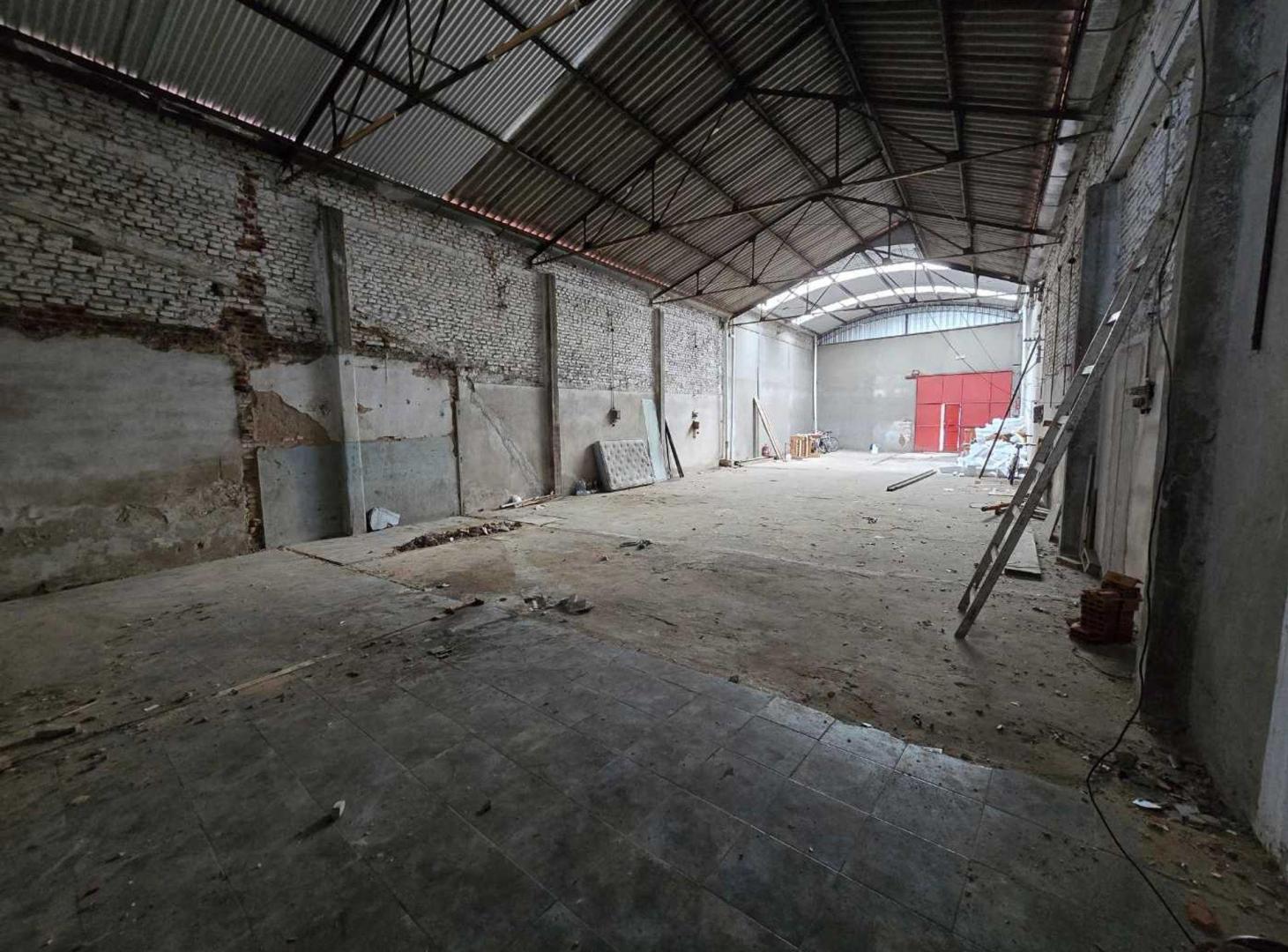 Foto de GALPON EN VENTA 240 MTS BERNAL, imagen 1