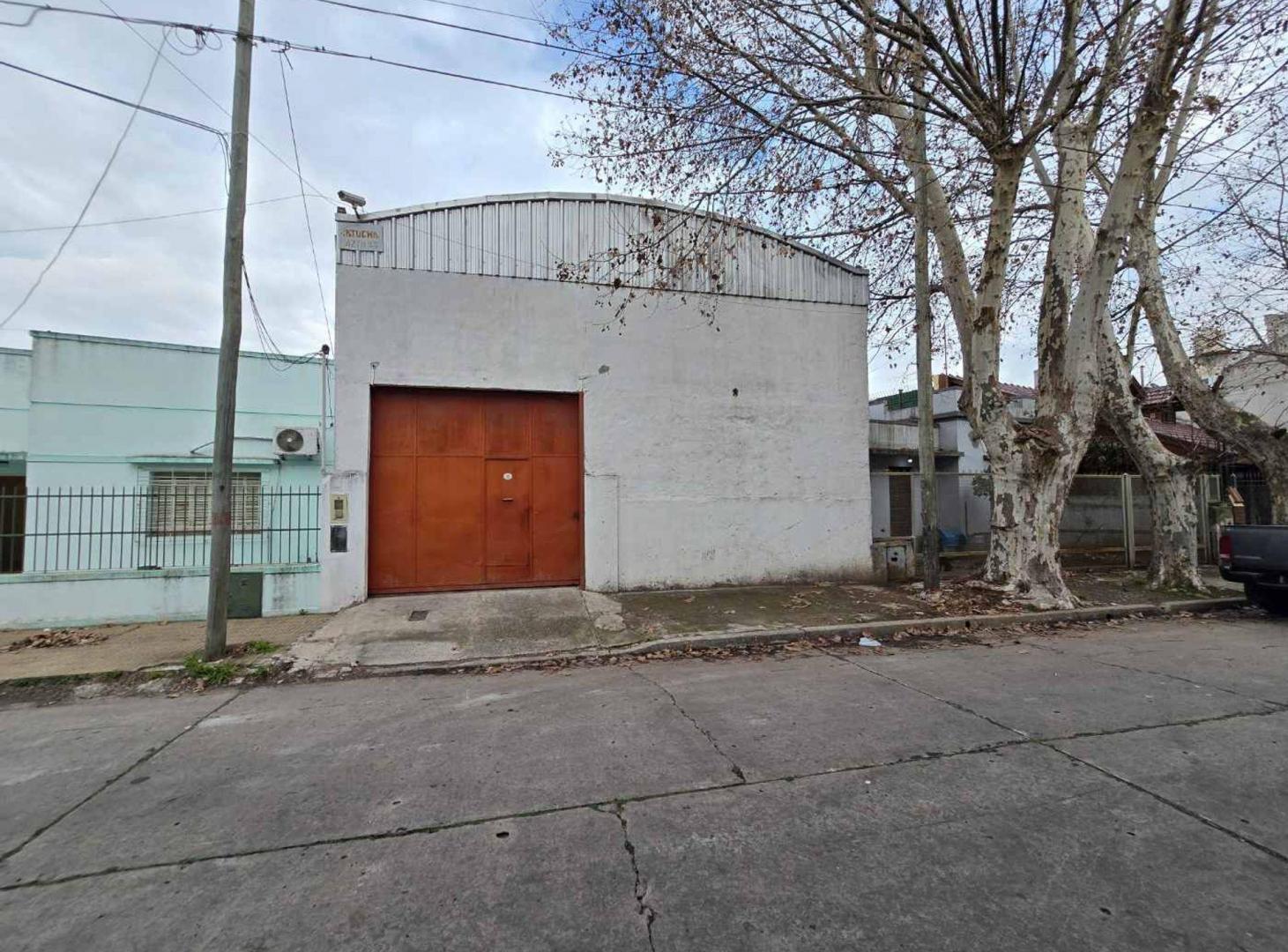 Foto de GALPON EN VENTA 240 MTS BERNAL, imagen 2