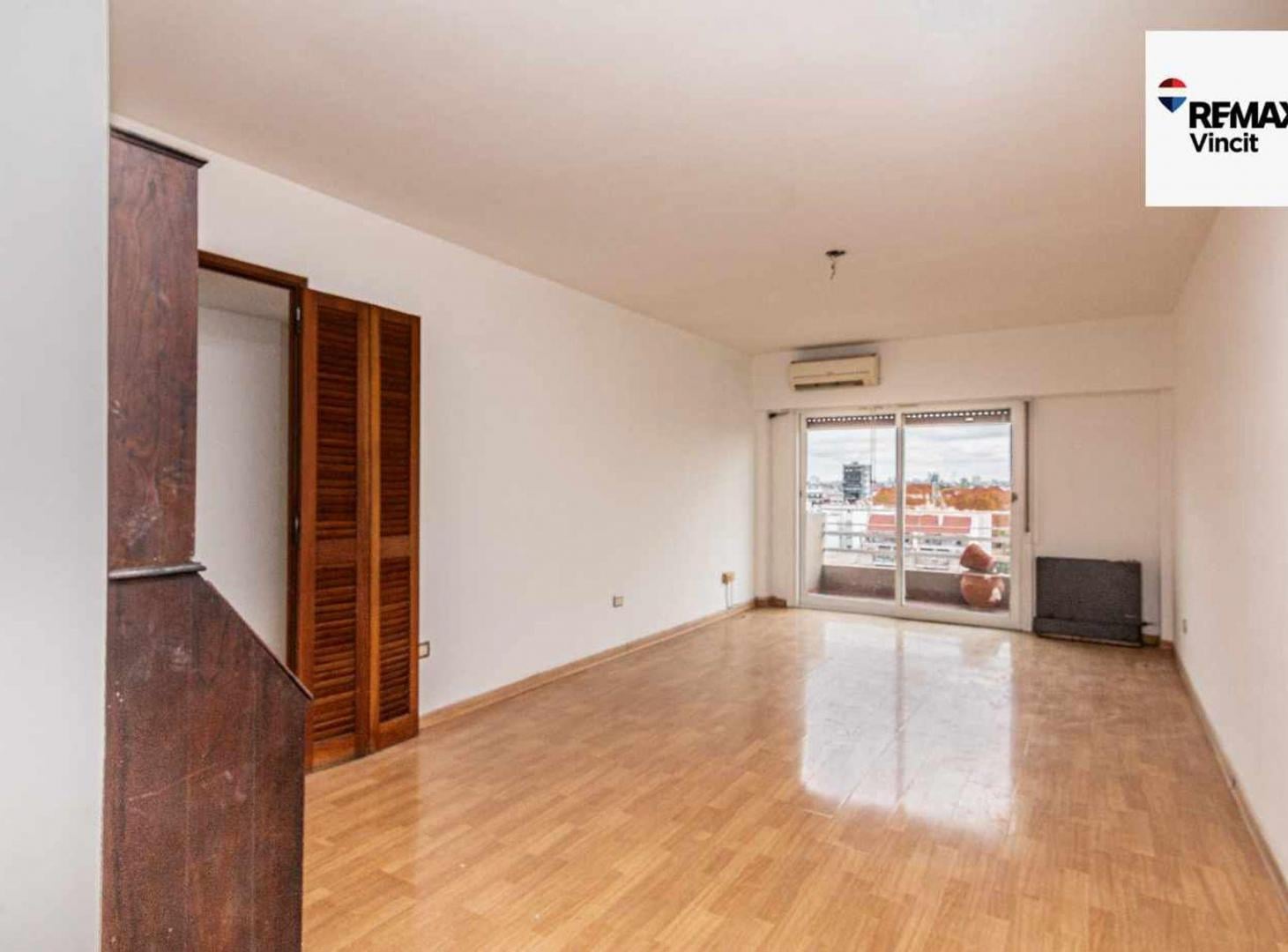 Foto de VENTA-4 AMBIENTES- COCHERA- BAULERA- DEVOTO, imagen 1