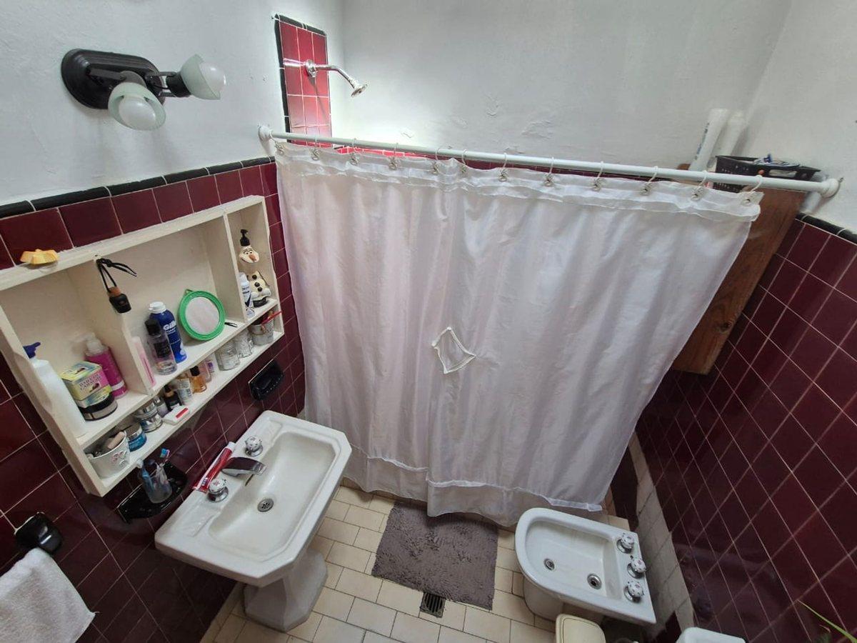 Foto de CASA 3 AMBIENTES VENTA J. L. SUÁREZ JARDÍN COCHERA, imagen 3