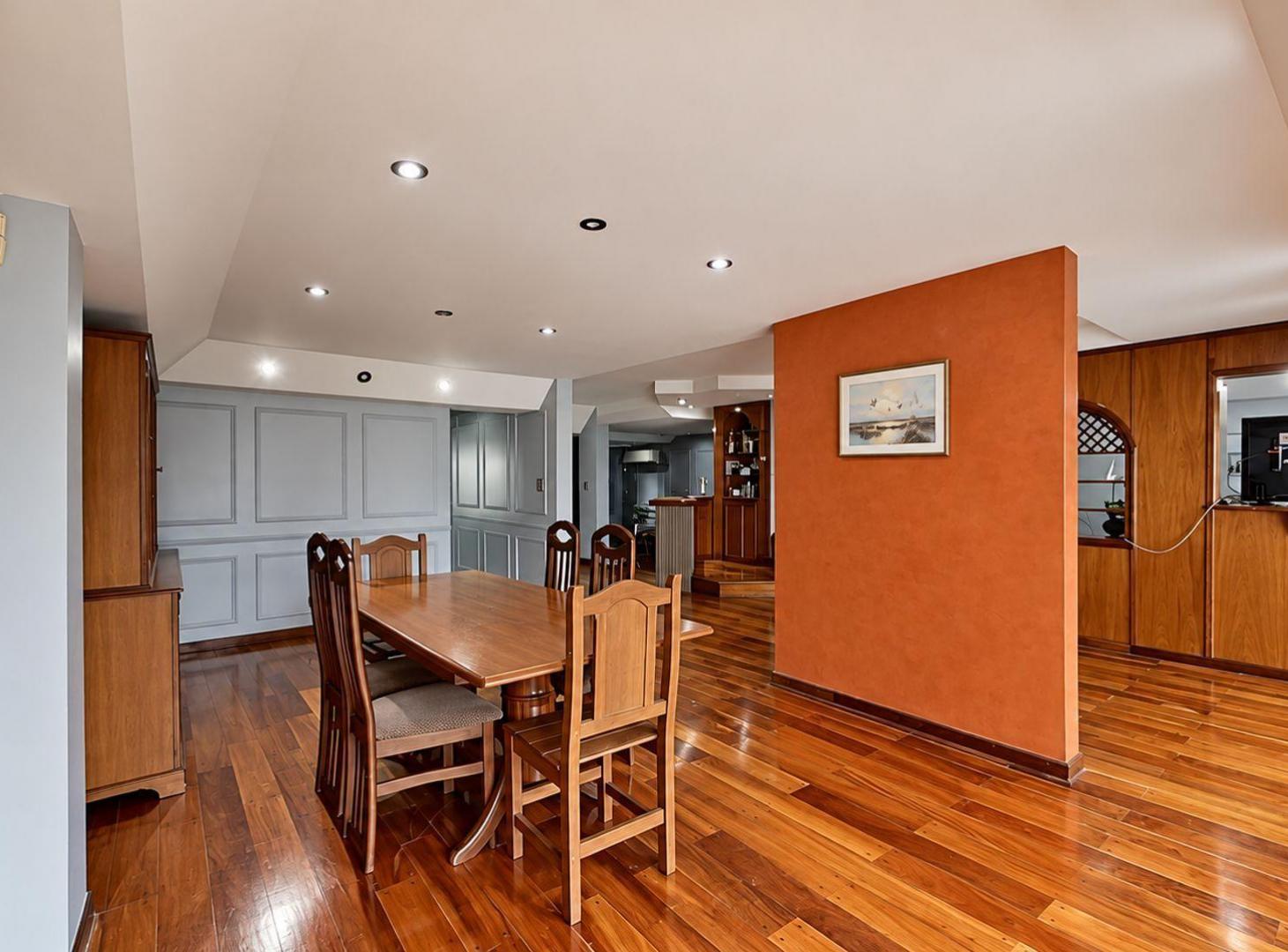 Foto de CASA VENTA 6 AMBIENTES CON COCHERA Y QUINCHO, imagen 5