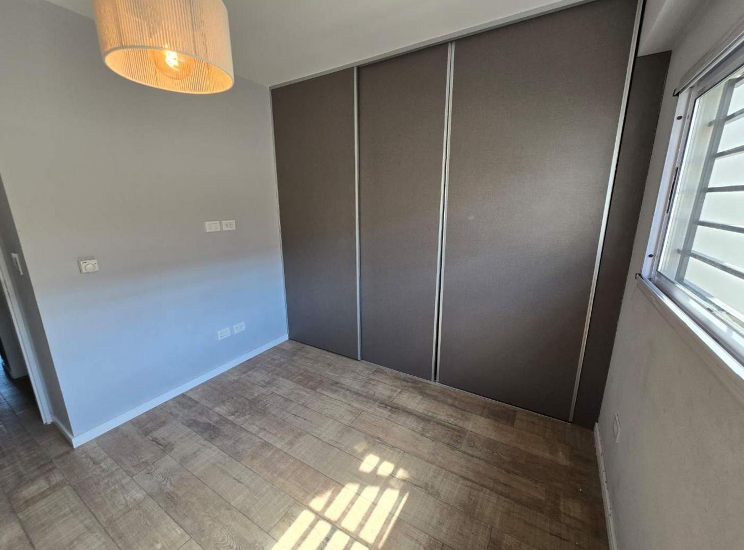 Foto de DEPARTAMENTO 2 AMBIENTES EN VENTA EN ALSINA BALCON, imagen 5