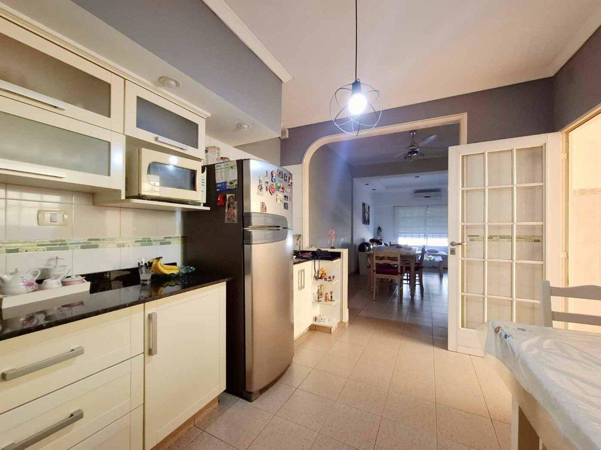 Foto de VENTA CASA PH Triplex 4 AMB Mataderos Barrio Naón, imagen 3