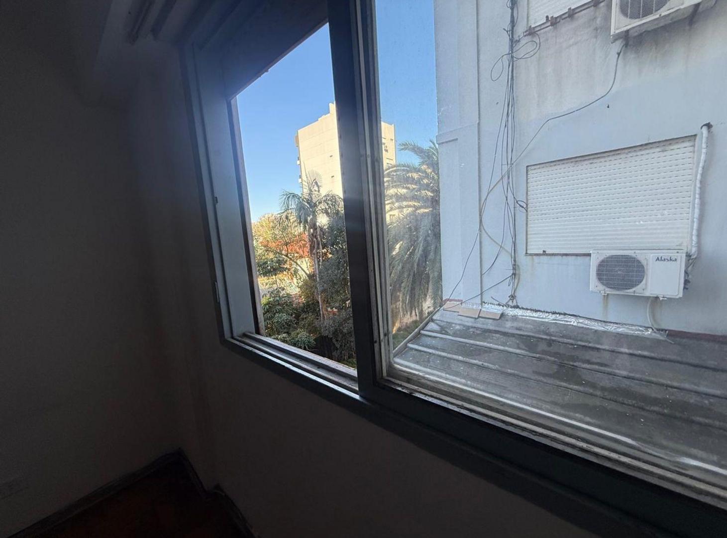 Foto de DEPARTAMENTO 2 AMBIENTES RAMOS MEJÍA CENTRO LUMINO, imagen 2