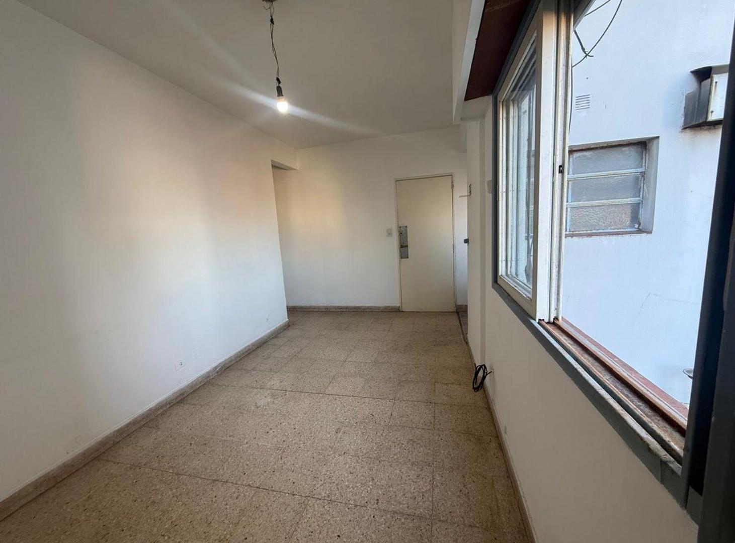 Foto de DEPARTAMENTO 2 AMBIENTES RAMOS MEJÍA CENTRO LUMINO, imagen 4