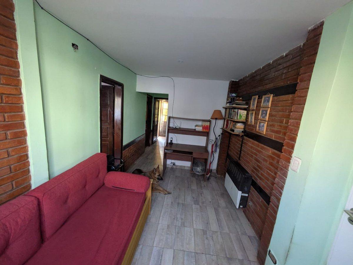 Foto de Venta 2 Dptos. cochera Vicente López 265 m2, imagen 3