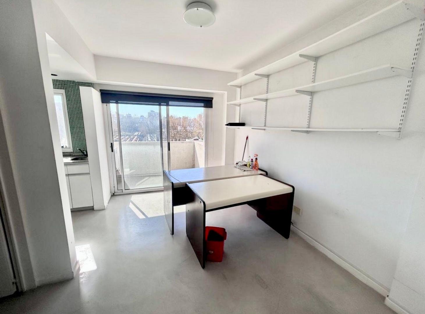 Foto de VENTA Dpto 2amb - 3 cocheras - apto profesional, imagen 2