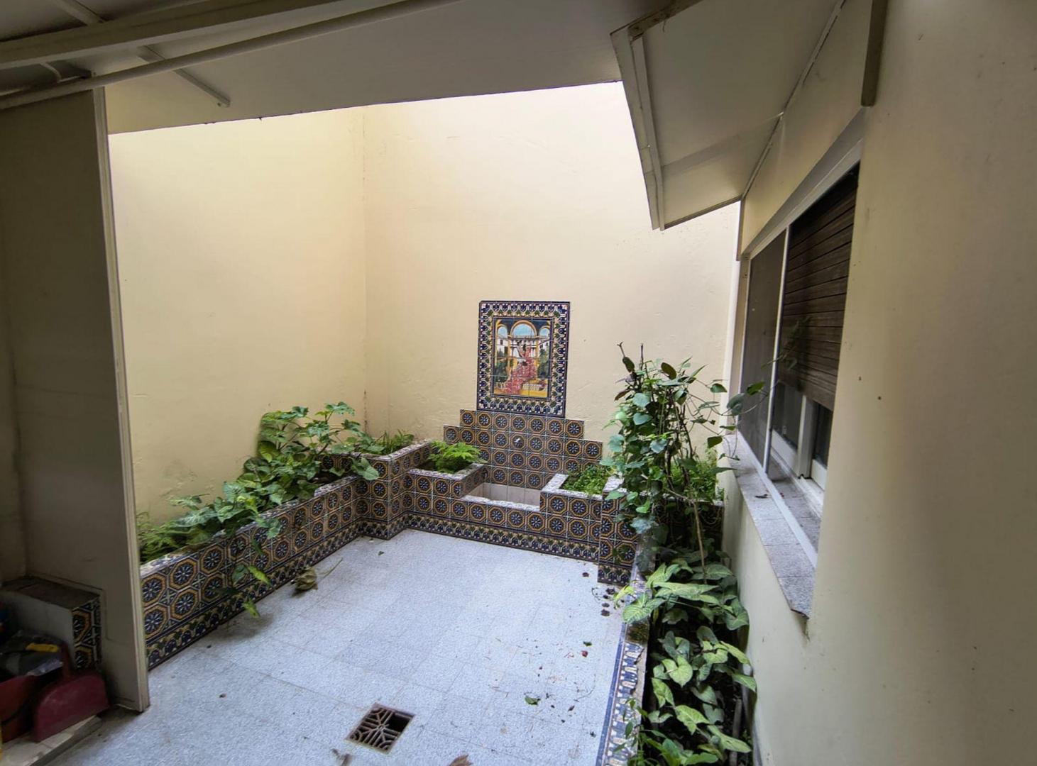 Foto de VENTA DPTO. 2 AMB ALMAGRO CON PATIO, imagen 5