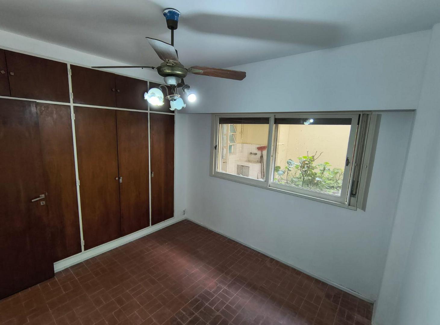 Foto de VENTA DPTO. 2 AMB ALMAGRO CON PATIO, imagen 2