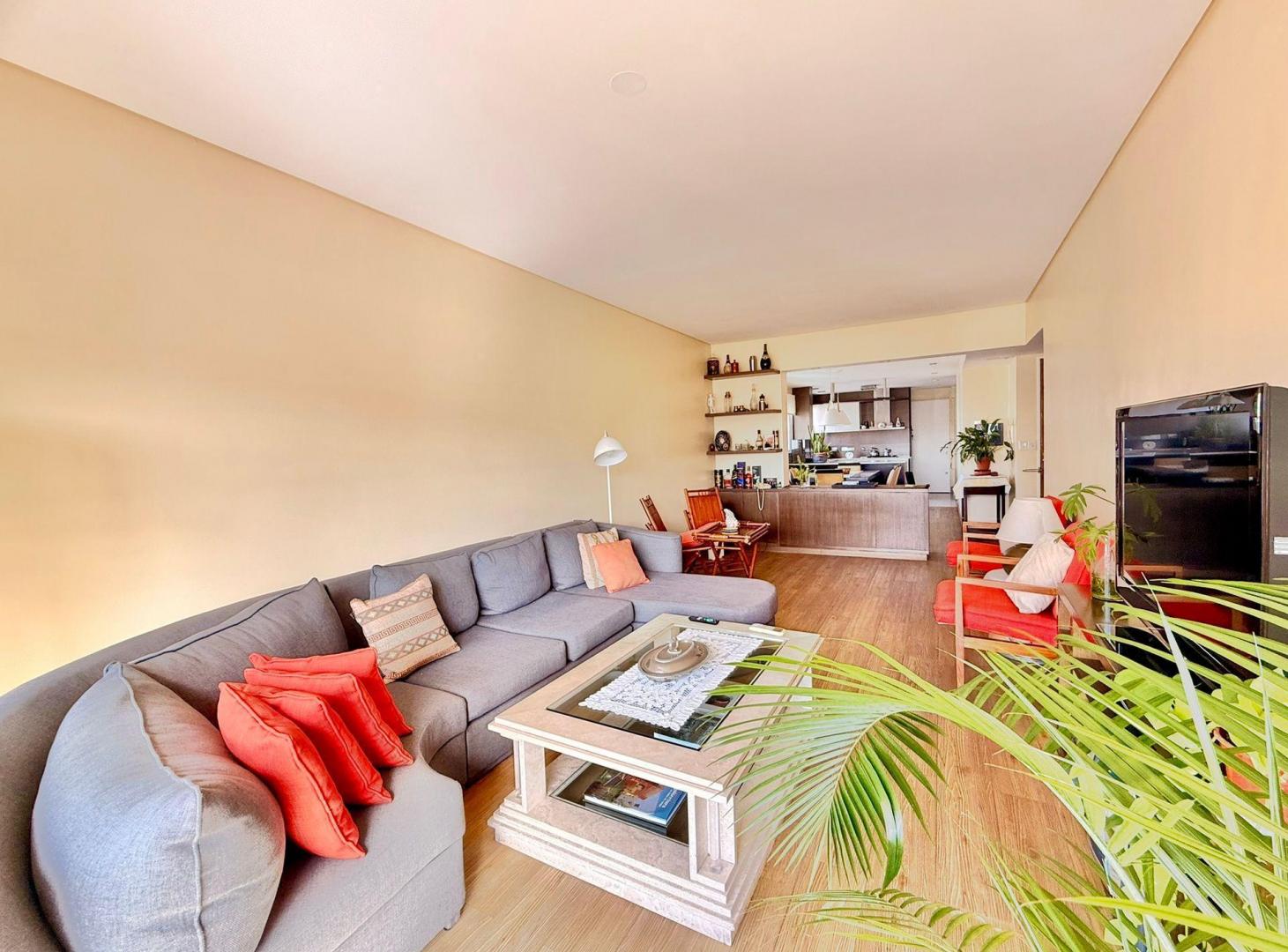 Foto de VENTA PISO ALTO 5 AMB C/BALCON Y COCHERA CABALLITO, imagen 3
