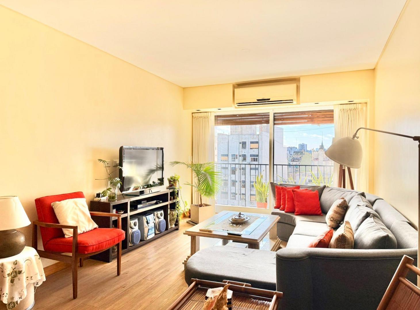 Foto de VENTA PISO ALTO 5 AMB C/BALCON Y COCHERA CABALLITO, imagen 2
