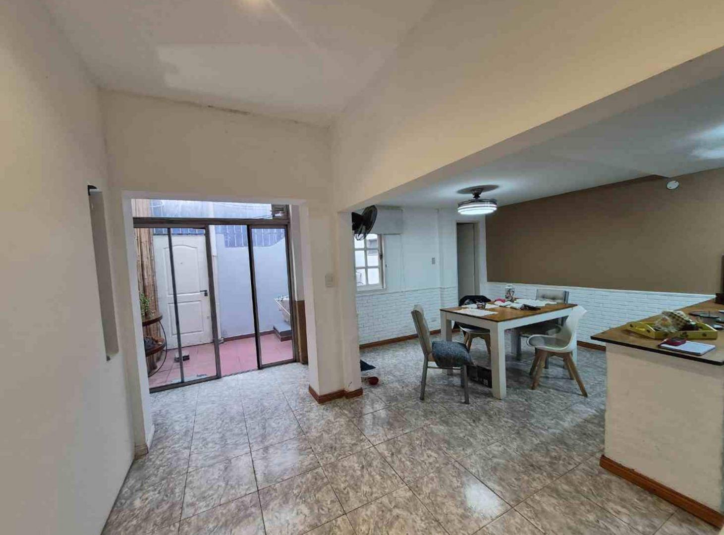 Foto de VENTA 2 AMBIENTES CON PATIO TERRAZA VILLA LUGANO, imagen 1