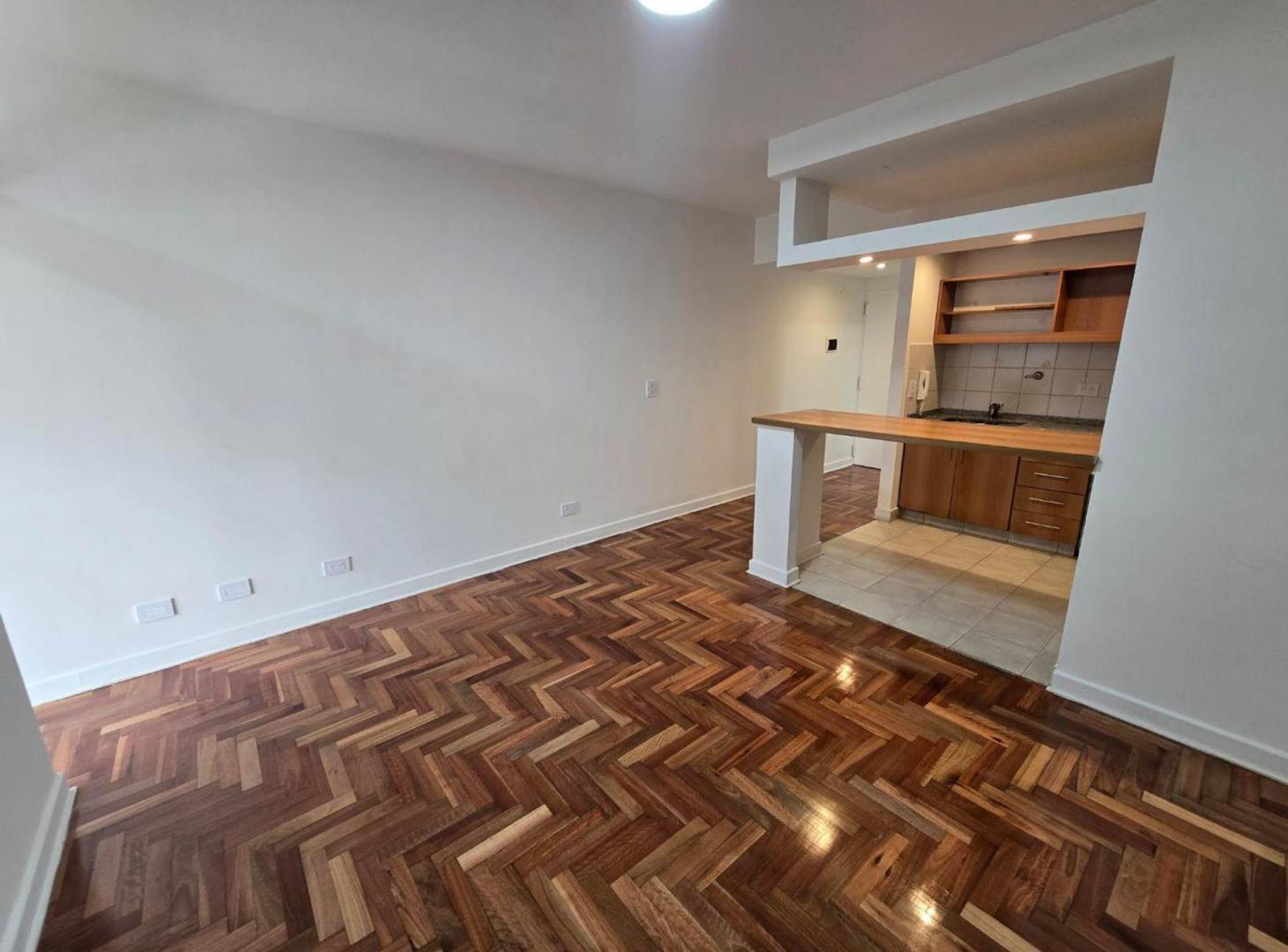Foto de DEPARTAMENTO 2 AMBIENTES EN ALQUILER CON BALCON, imagen 2