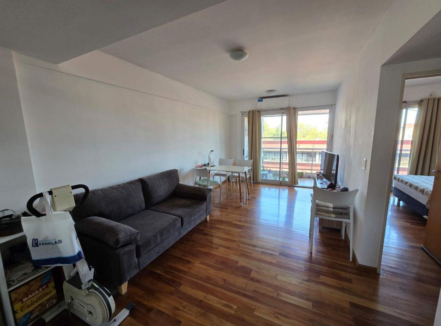 Foto de DEPARTAMENTO 2 AMBIENTES EN VENTA BALCON SAN MARTI, imagen 2