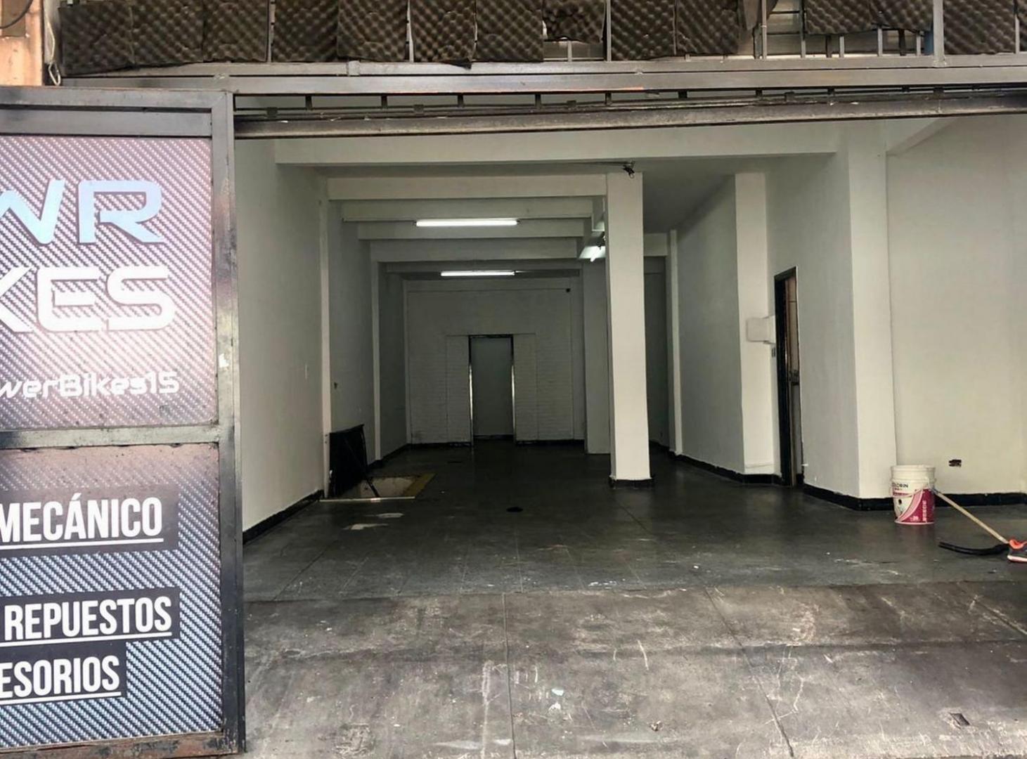 Foto de Alquiler local 120m2 Av. Juan B Justo y Aguirre, imagen 4