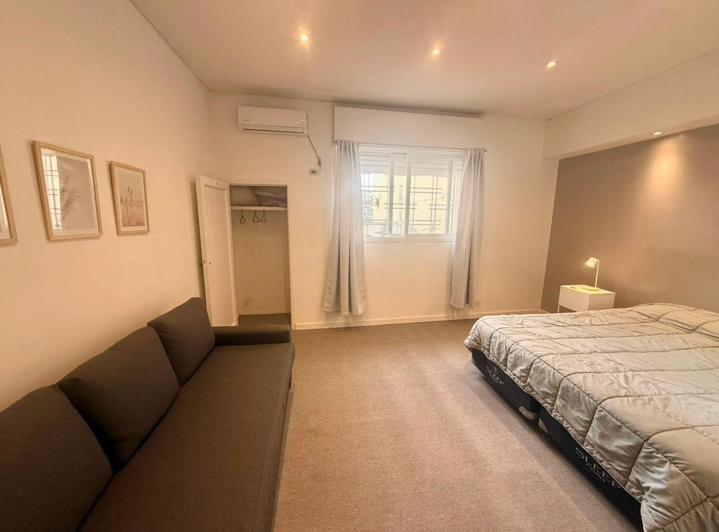 Foto de VENTA DPTO 2 AMB RECOLETA REFACCIONADO C/ TERRAZA, imagen 2