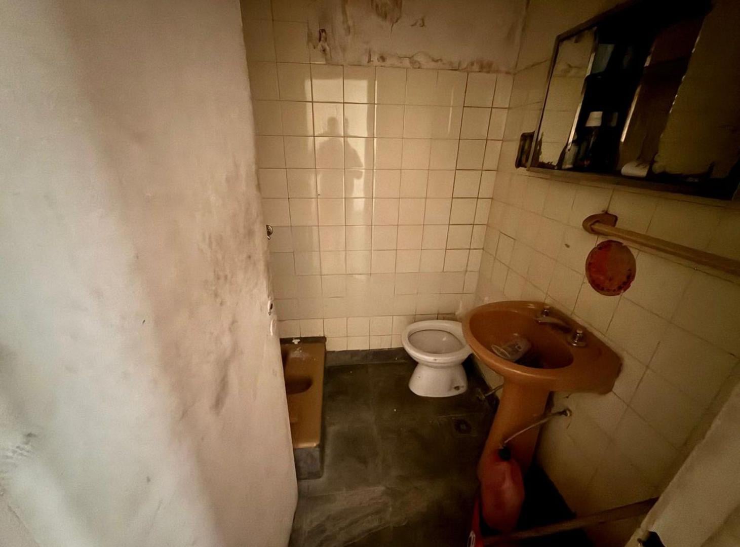 Foto de VENTA DPTO MONOAMBIENTE CABALLITO A REFACCIONAR, imagen 2