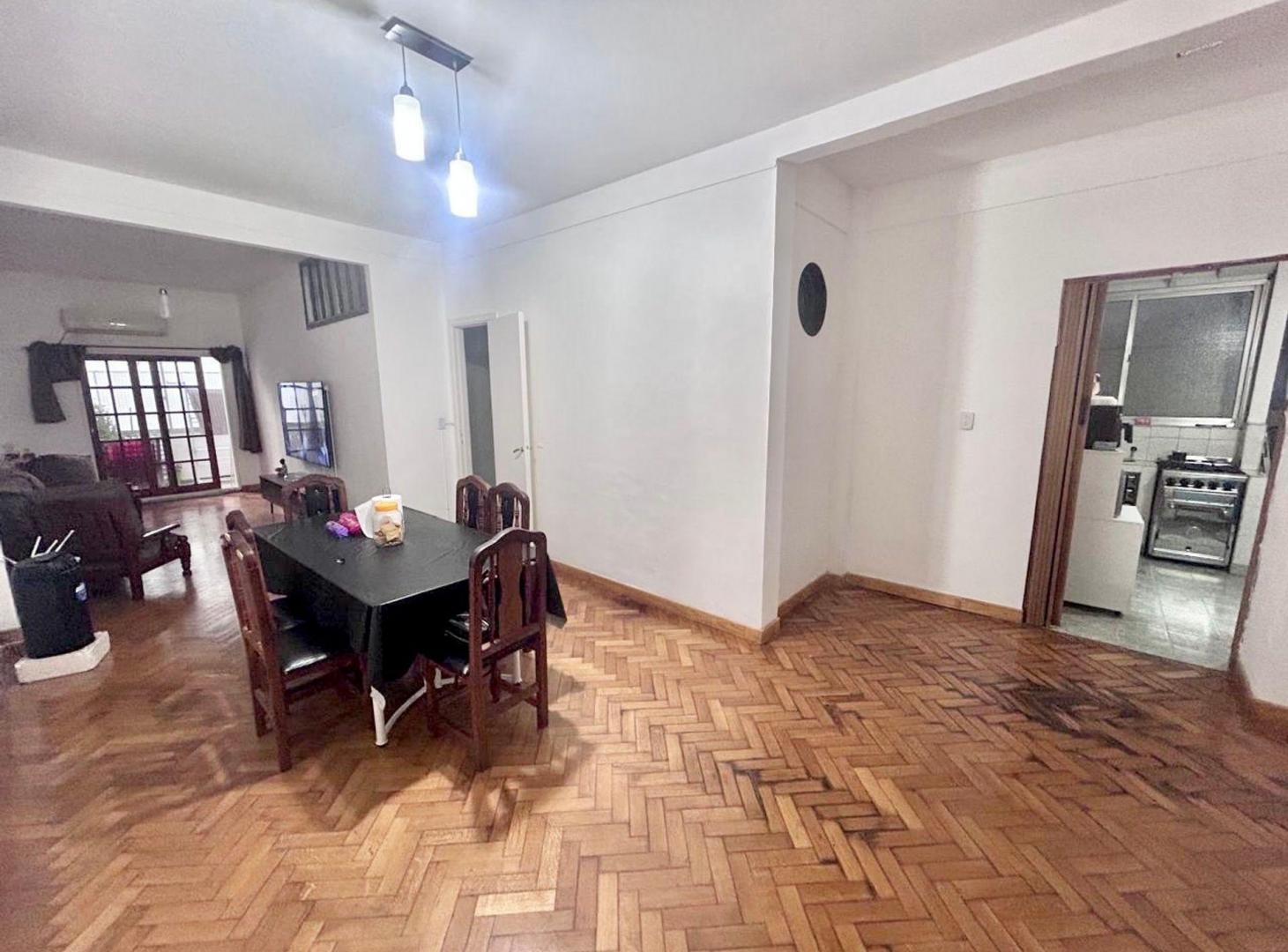 Foto de VENTA Dpto de estilo-5 AMB- Cerrito y Av. Santa Fe, imagen 3
