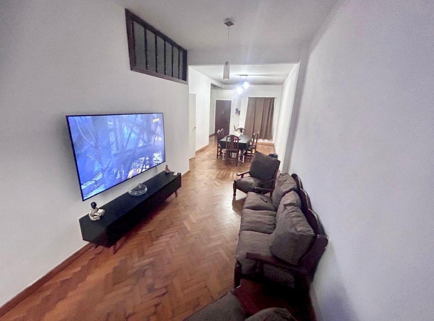 Foto de VENTA Dpto de estilo-5 AMB- Cerrito y Av. Santa Fe, imagen 1