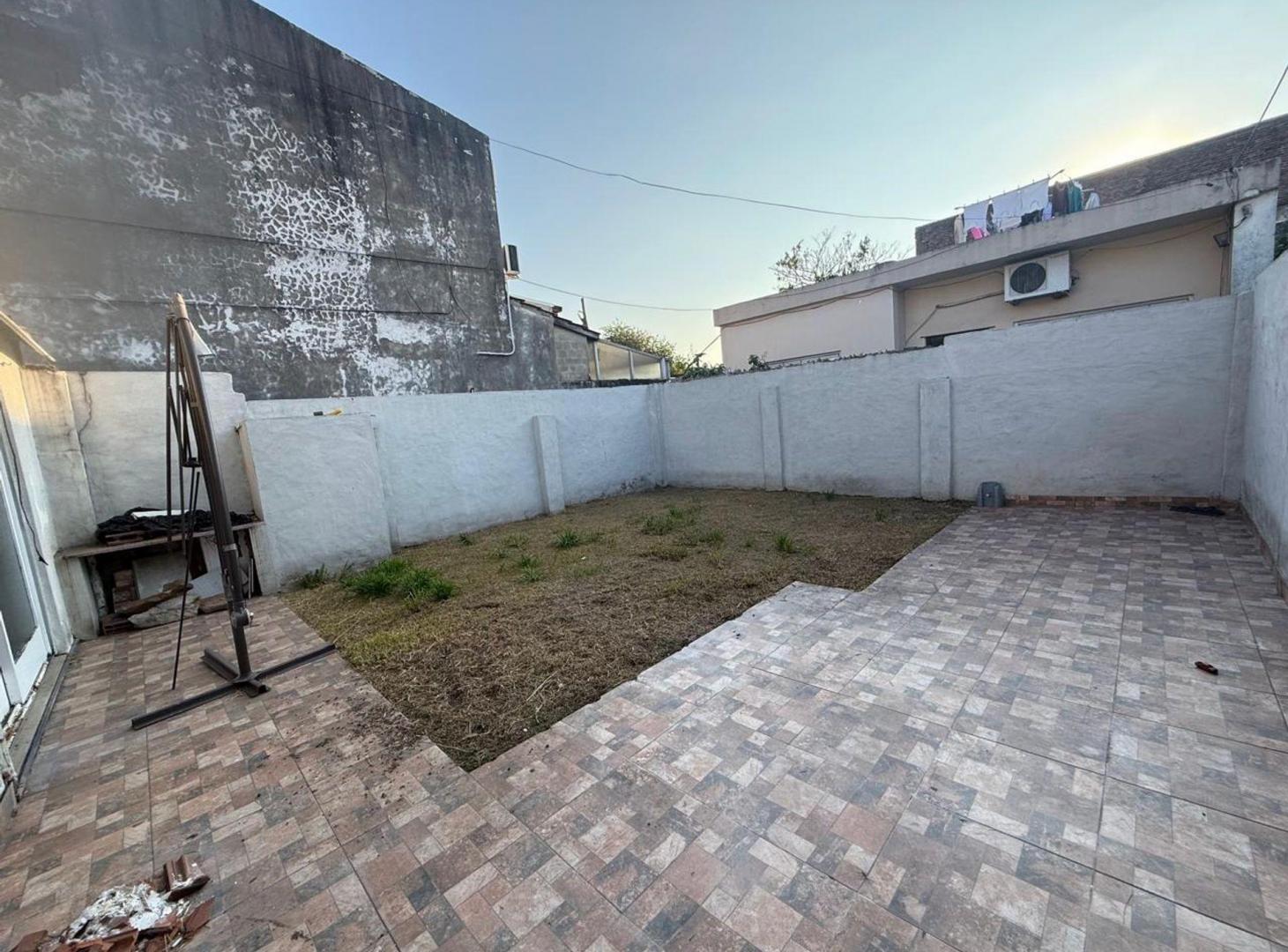 Foto de CASA 4 AMBIENTES VILLA LUZURIAGA JARDIN COCHERA, imagen 5