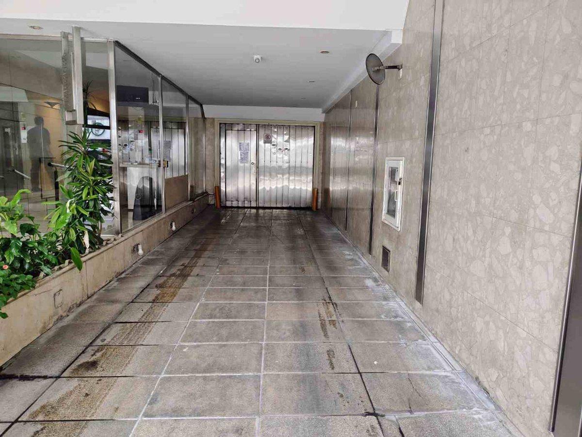 Foto de Cochera AMPLIA Cubierta Almagro 2do PISO VENTA, imagen 5