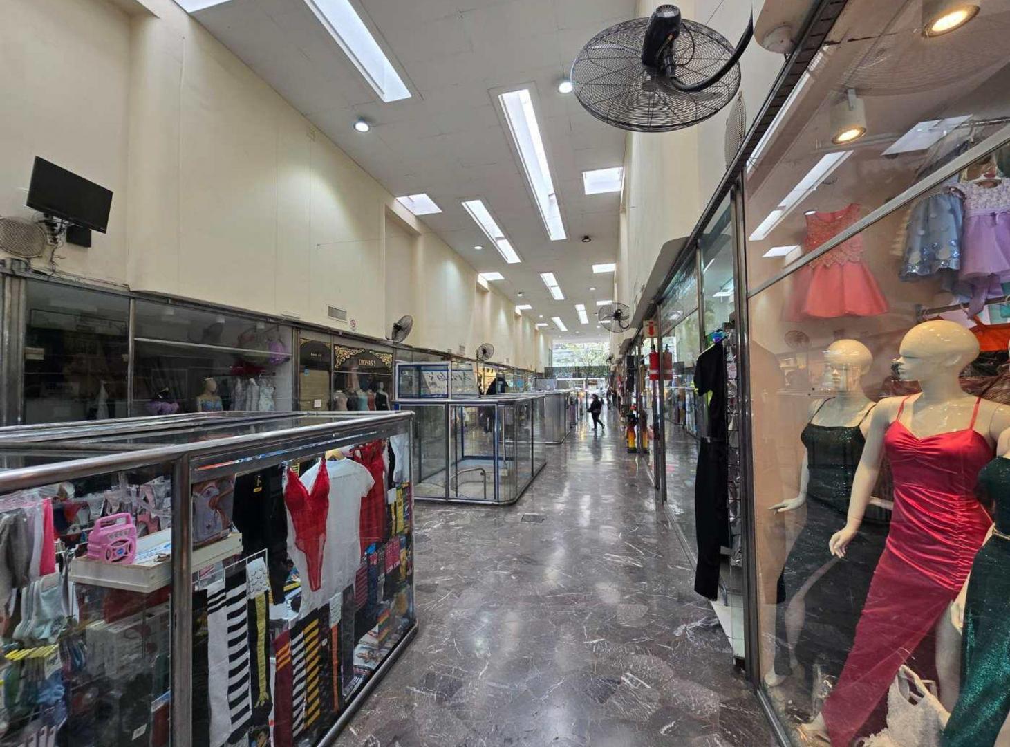 Foto de LOCAL COMERCIAL EN VENTA 30 METROS, imagen 2