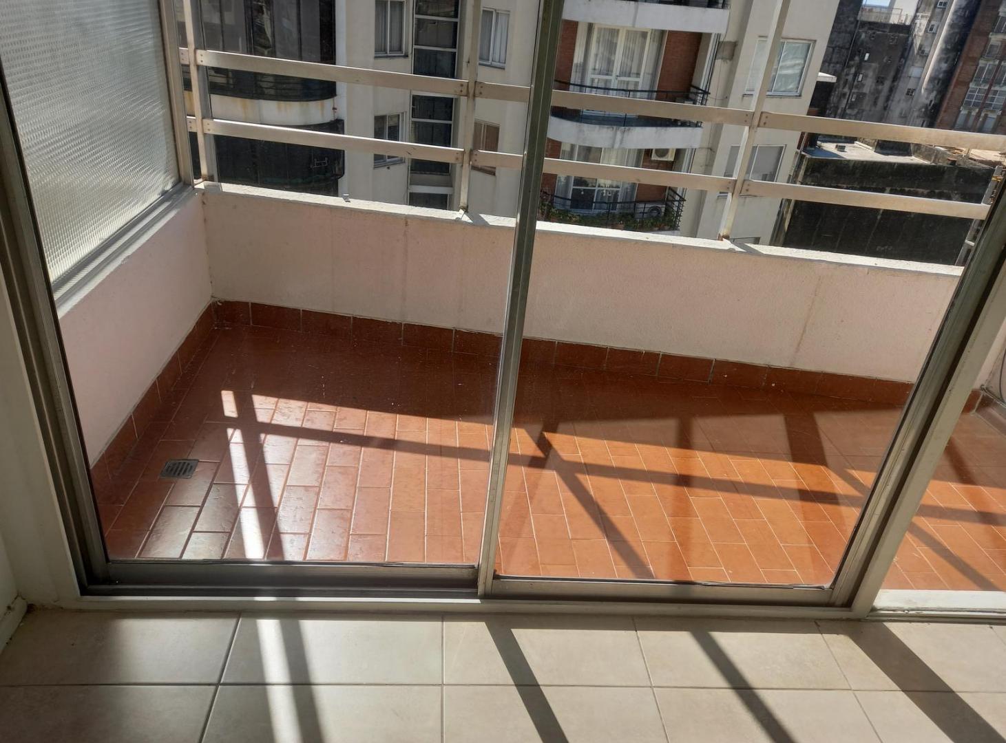 Foto de Hermoso departamento luminoso y soleado en zona Aduana, imagen 5