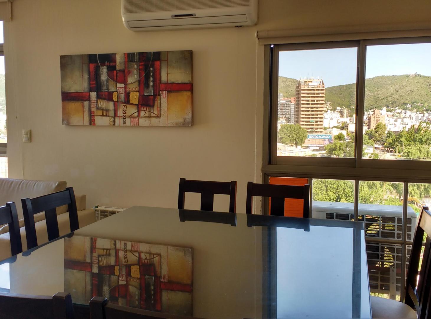Foto de Venta / Departamento de 2 Dorm. con Cochera / Pleno Centro / Hermosa, imagen 5