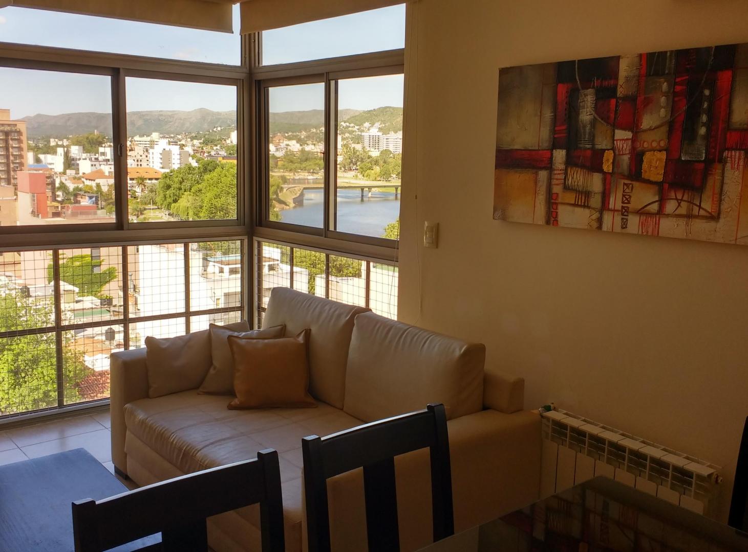 Foto de Venta / Departamento de 2 Dorm. con Cochera / Pleno Centro / Hermosa, imagen 3