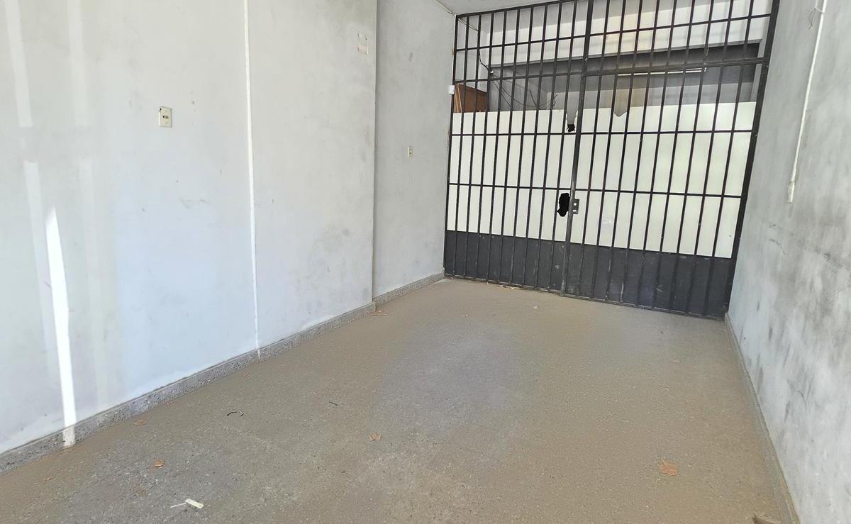 Venta Casa de 5 Amb Más Galpon con Cocheras en Villa General Mitre 3