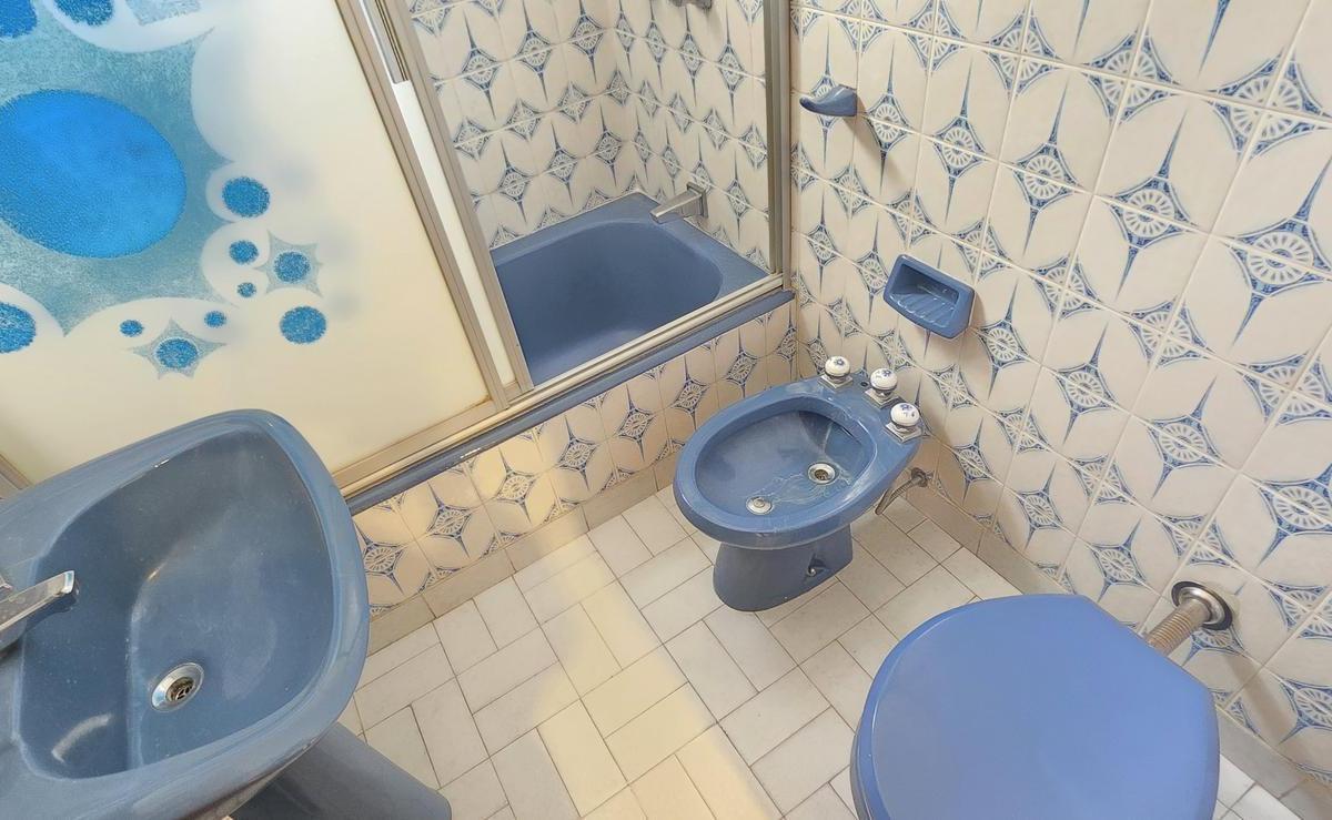 Venta Casa de 5 Amb Más Galpon con Cocheras en Villa General Mitre 2