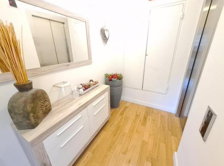 VENTA DEPARTAMENTO 3 AMBIENTES MAS DEPENDENCIA Y COCHERA EN TORRE RENOIR PUERTO MADERO 5