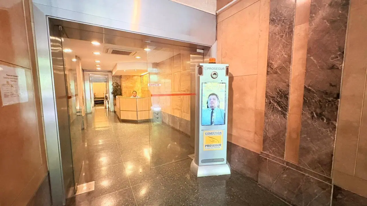 VENTA OFICINA CON CAJA SEGURIDAD TIPO BANCARIA, 154 M2, EDIFICIO DE CATEGORIA, MICROCENTRO 5