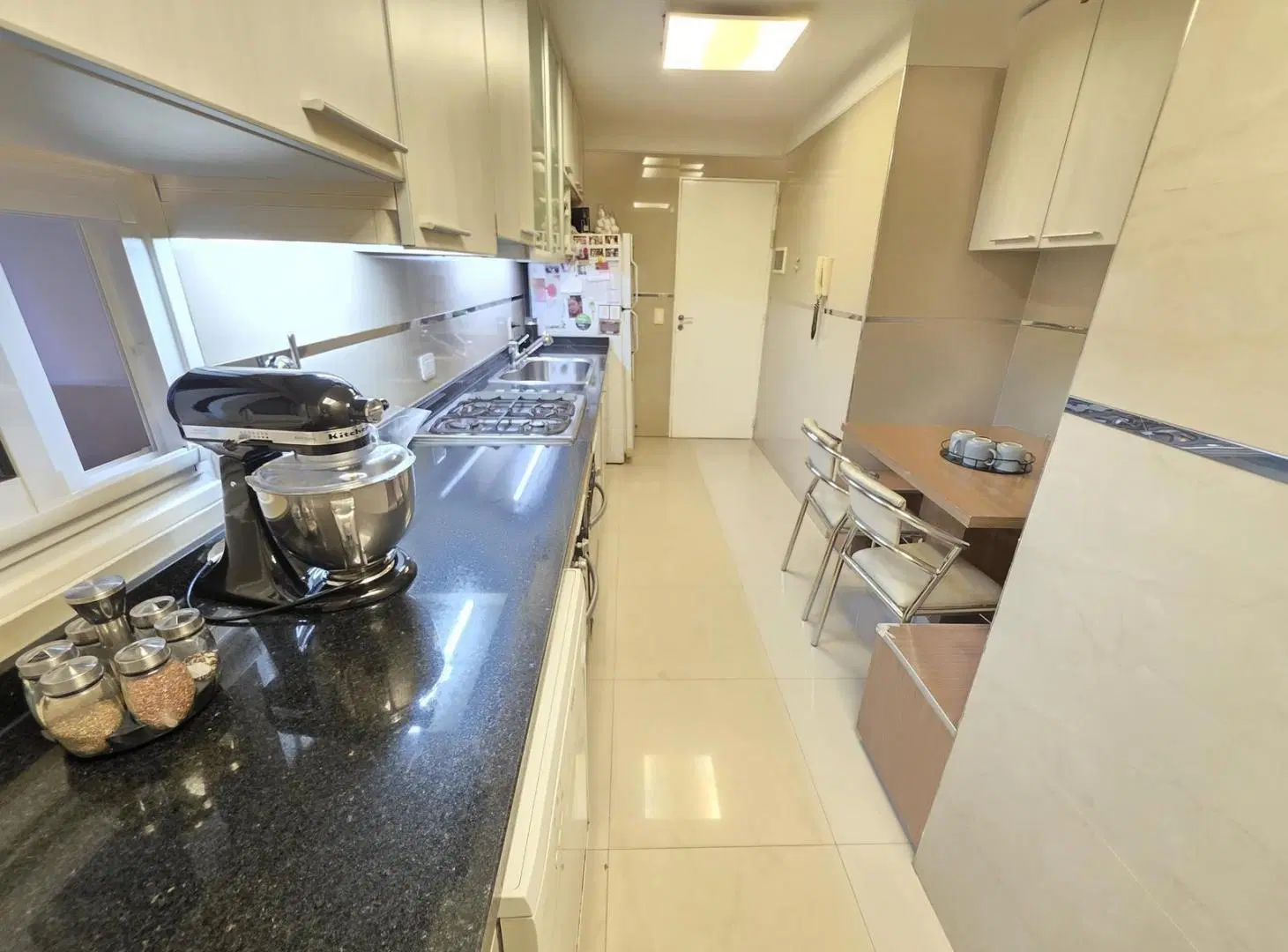 VENTA DEPARTAMENTO 4 AMBIENTES SUITE DEPENDENCIA LAVADERO COCHERA SEGURIDAD BALVANERA 4